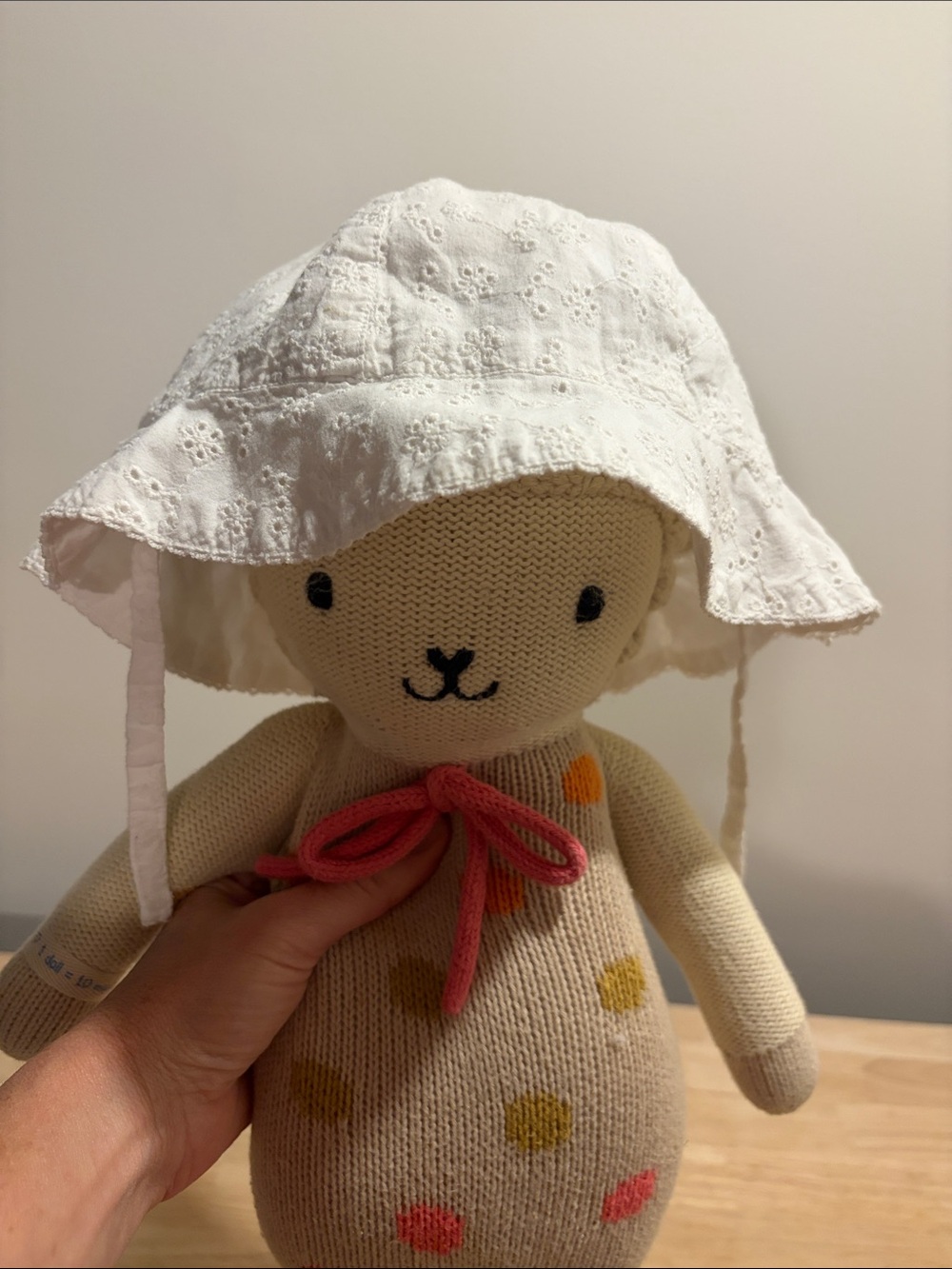 Nordstrom White Eyelet Baby Sun Hat with Chin Tie 9-24 Months - Picture 2 of 5